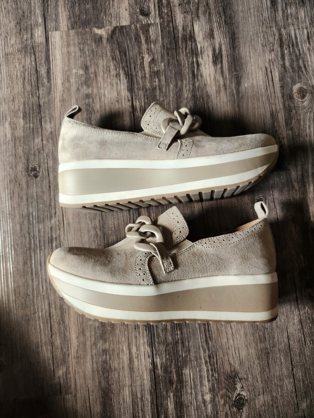 Mad Love Beige Platform Slip-On Shoes with Decorative Chain - Picture 4 of 8